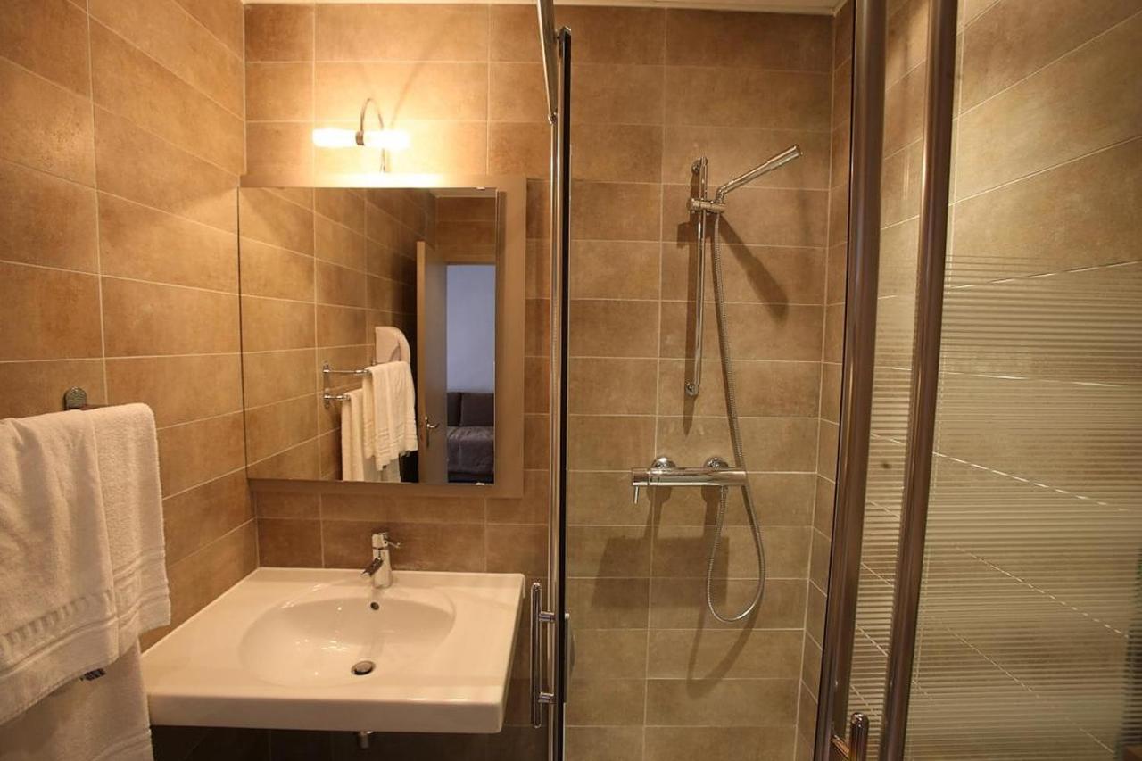 סן-אפריק Hotel Cap Vert En Aveyron מראה חיצוני תמונה